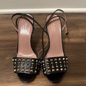 Gucci heels, size 35.5, in a very good condition.